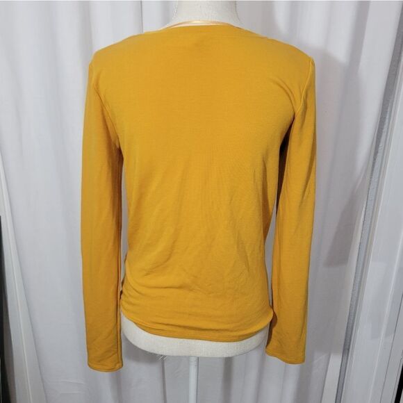 Cable and gauge front knot blouse - Picture 3 of 9